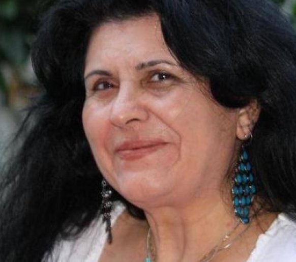 الشاعرة السوريّة فرات إسبر: العالم يُغيّر الشّعر